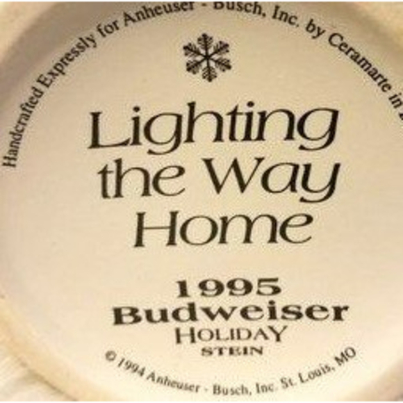 Vintage 1995 Budweiser Holiday Stein “Lighting the Way Home" - Picture 6 of 6